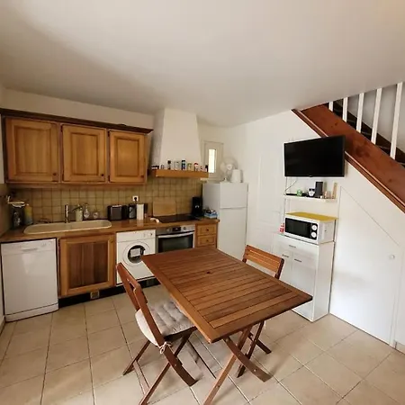 Maison Au Bord De La بيت للعطل *