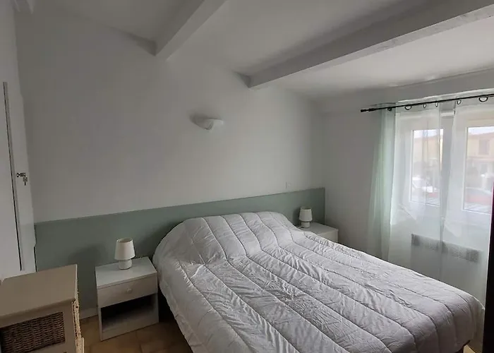 Maison Au Bord De La 波吉奥· 梅扎纳